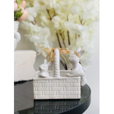 Цукерниця / кашпо Зайчика в кошику, 16см, колір - білий