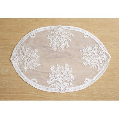 Мереживна сервірувальна серветка 30*43см Classic Lace, колір - молочний білий